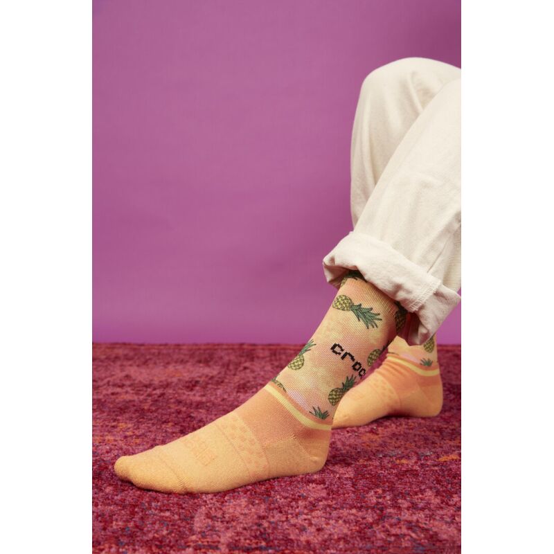 Crocs™ Adult Crew Retro Resort 3-Pack Socks White/Tropical