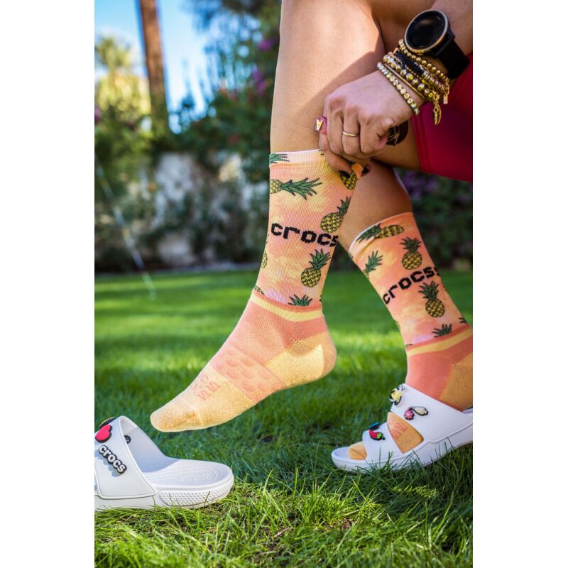 Crocs™ Adult Crew Retro Resort 3-Pack Socks White/Tropical