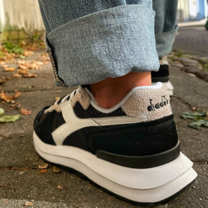 Кросівки DIADORA Kmaro 42 Suede Mesh Black/White