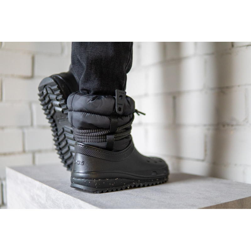 Черевики Crocs™ Classic Neo Puff Luxe Boot Women's Black