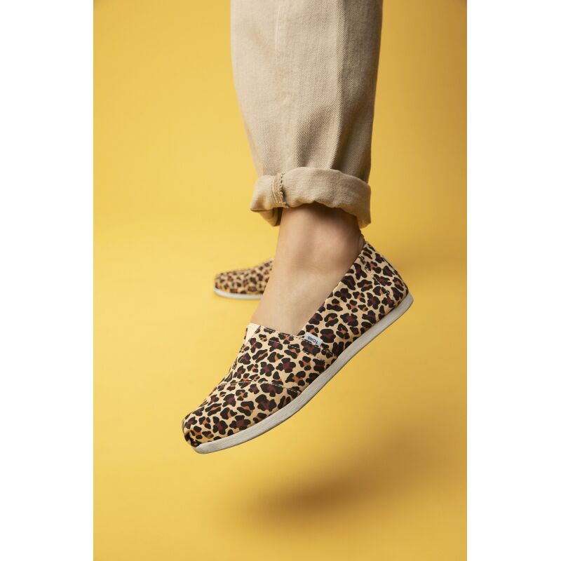 TOMS Classic Leopard Women's Slip-On Alpargata Beige