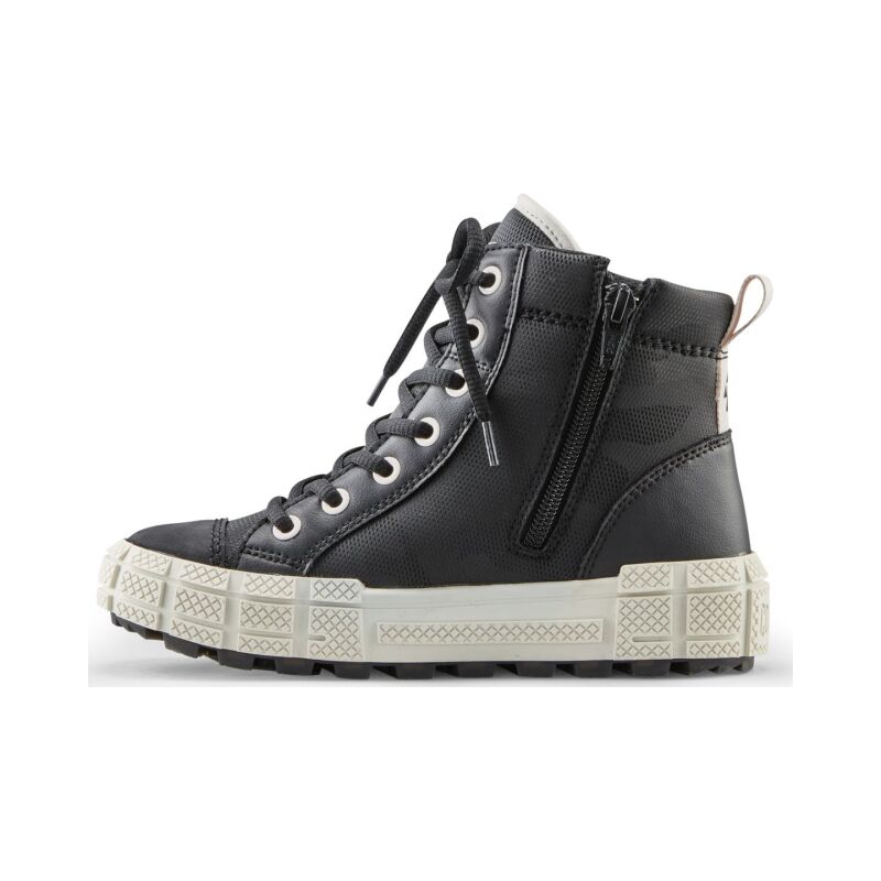 COUGAR BRAVE Black-White