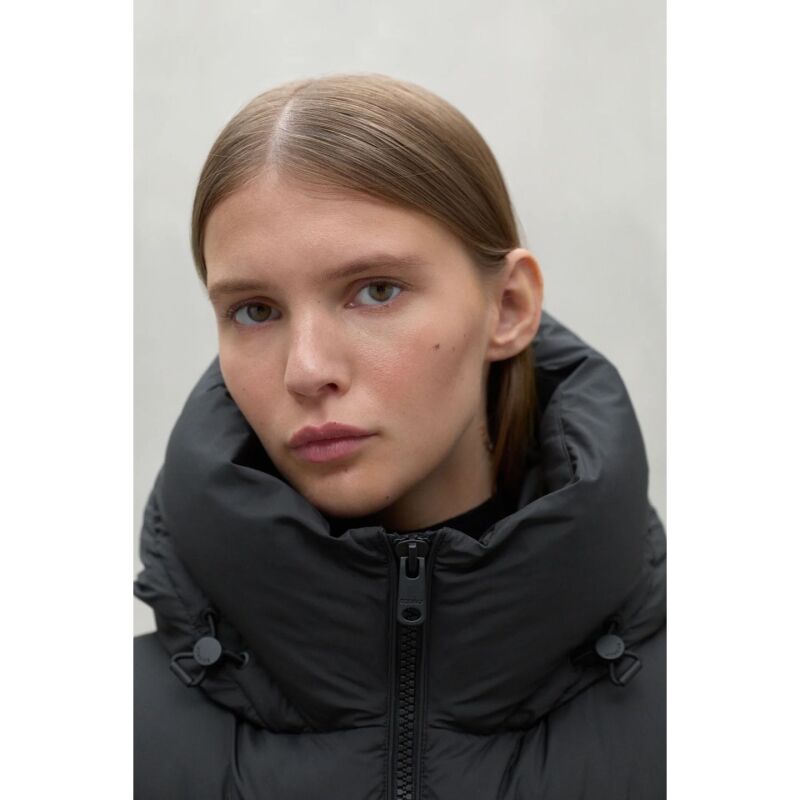 ECOALF MANLIEALF VEST WOMAN Black