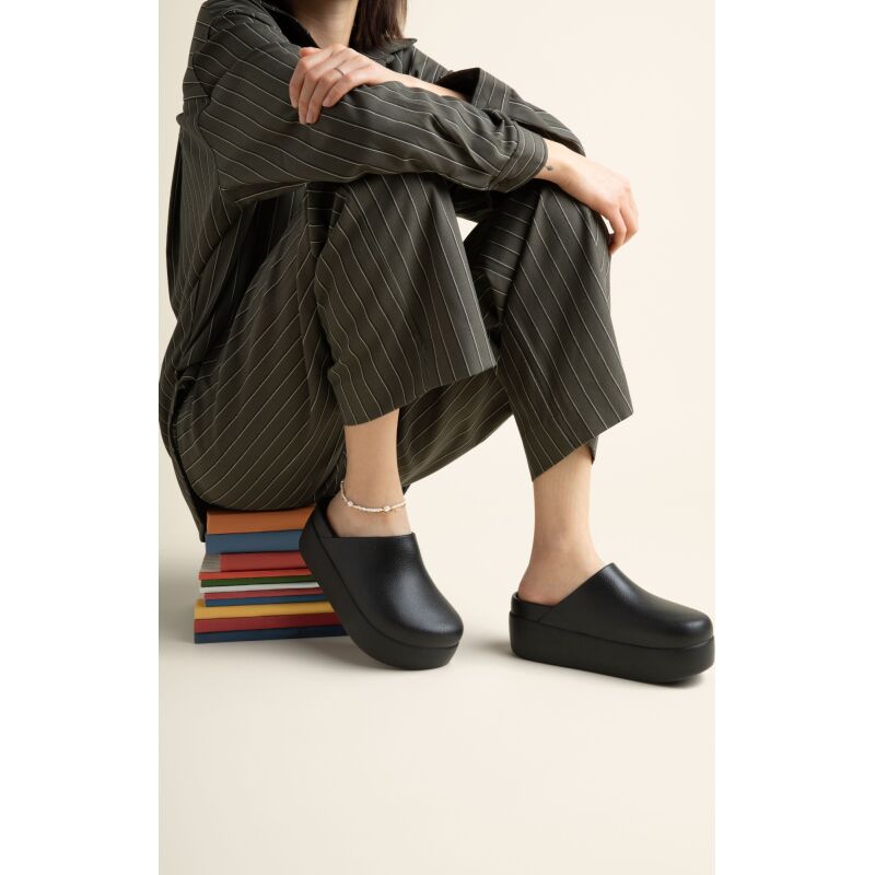 Crocs™ DYLAN PLATFORM CLOG Black