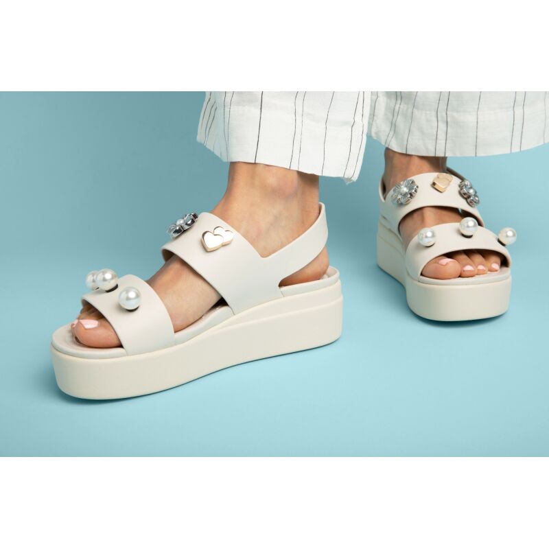 Crocs™ Brooklyn 4U Stucco