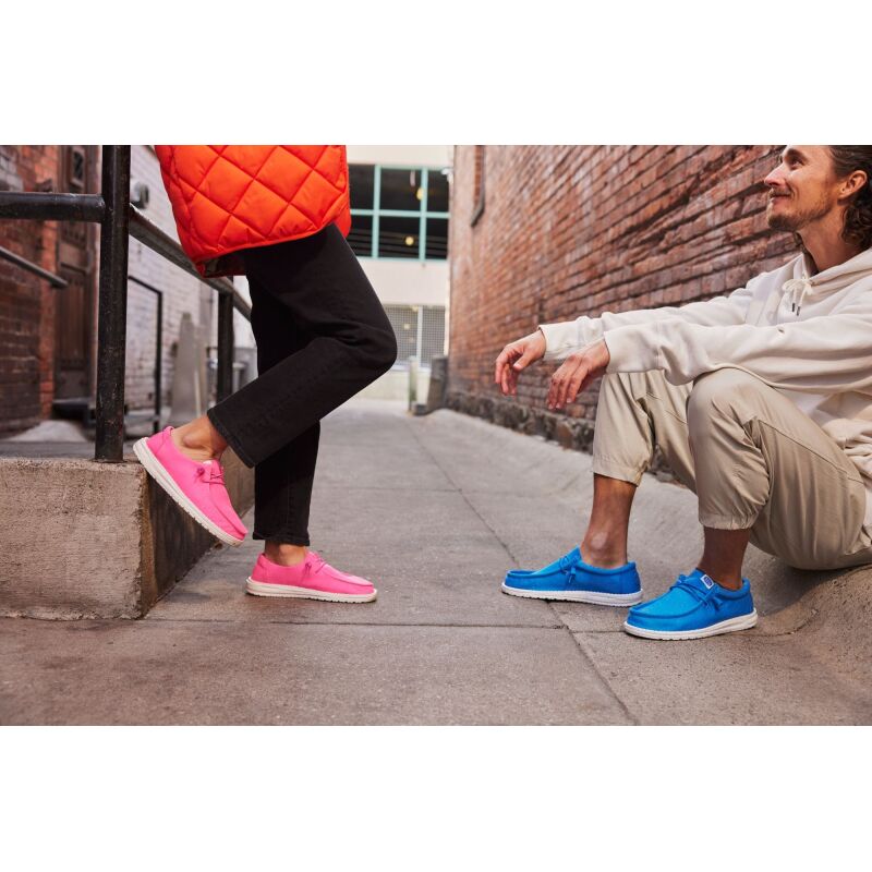 HEYDUDE Wendy Stretch Canvas Women 40902 Neon Pink