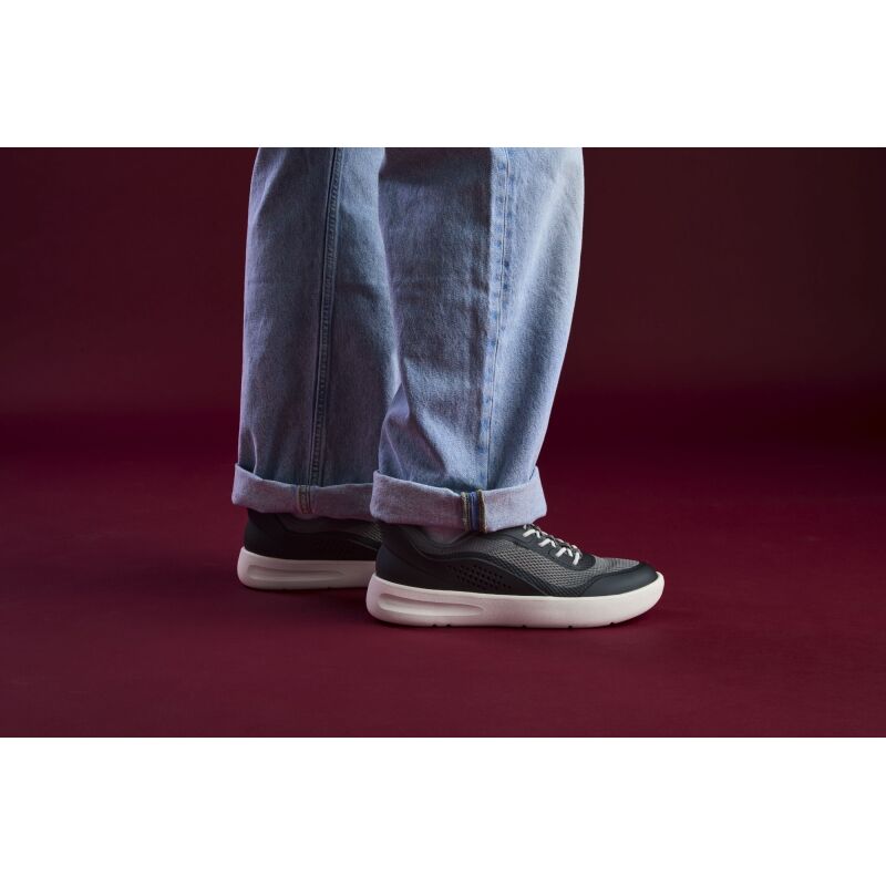 Crocs™ Locale Men's Black/Summit White