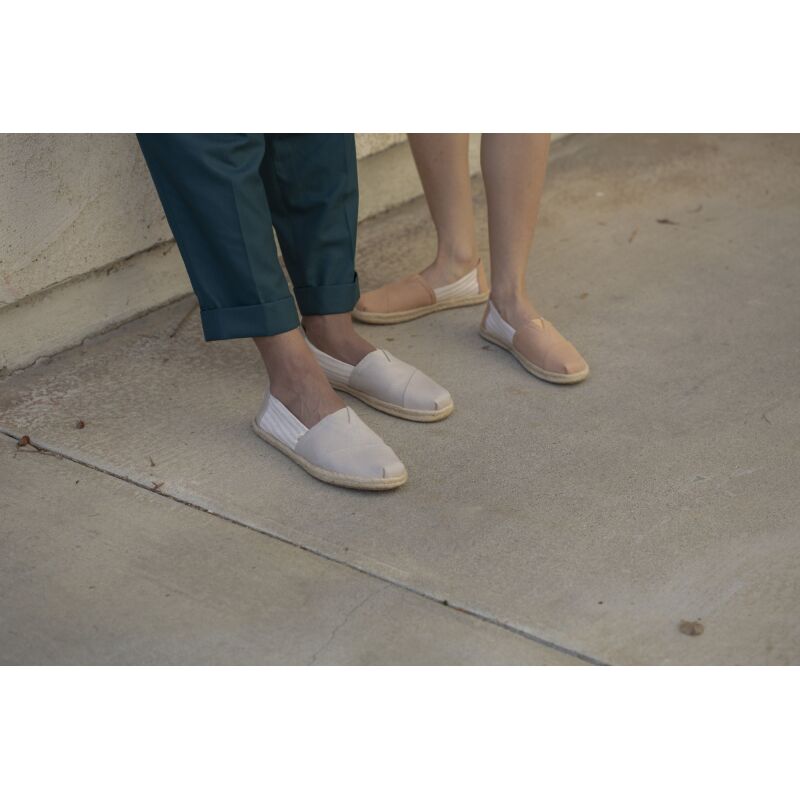 TOMS Canvas Ivy League on Rope Women's Alpargata Honey