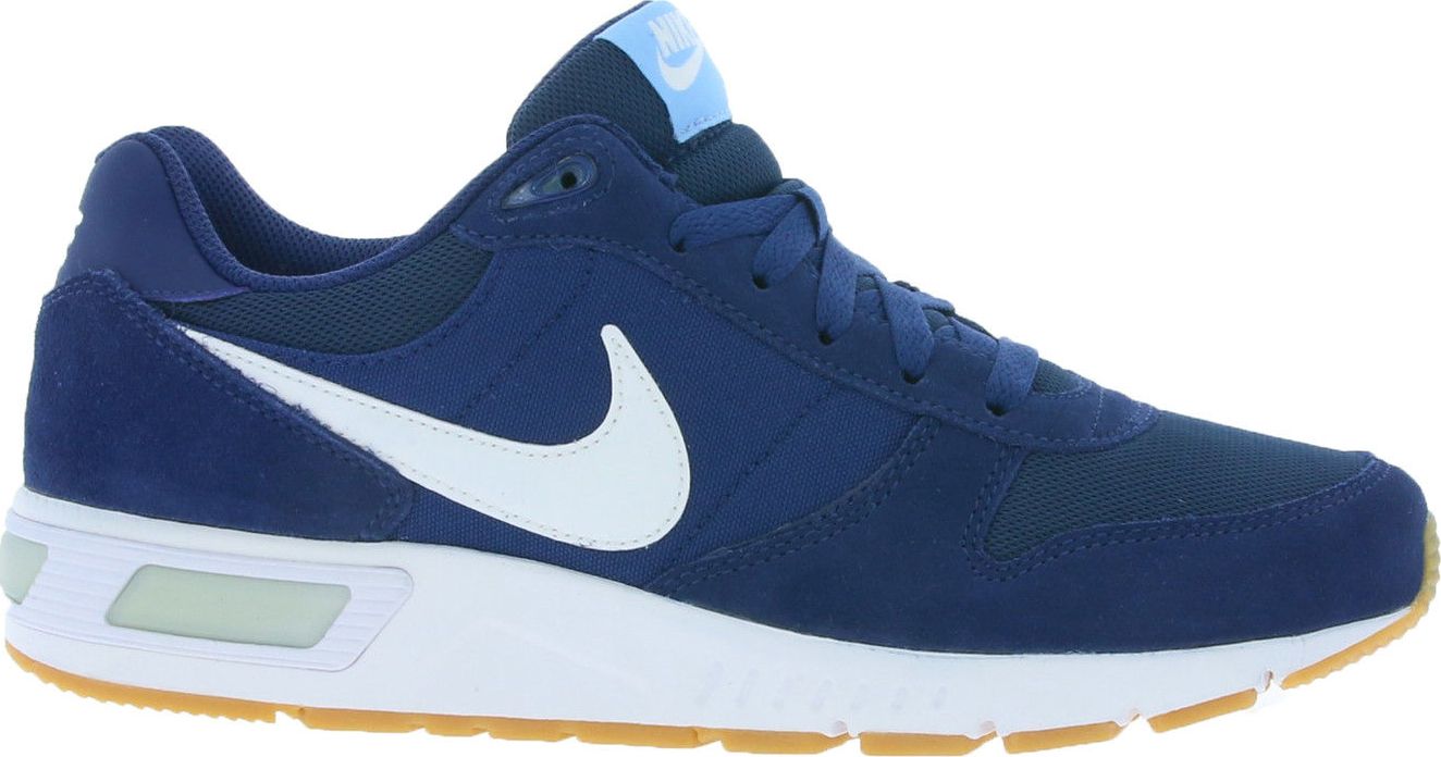 nike nightgazer trainers mens