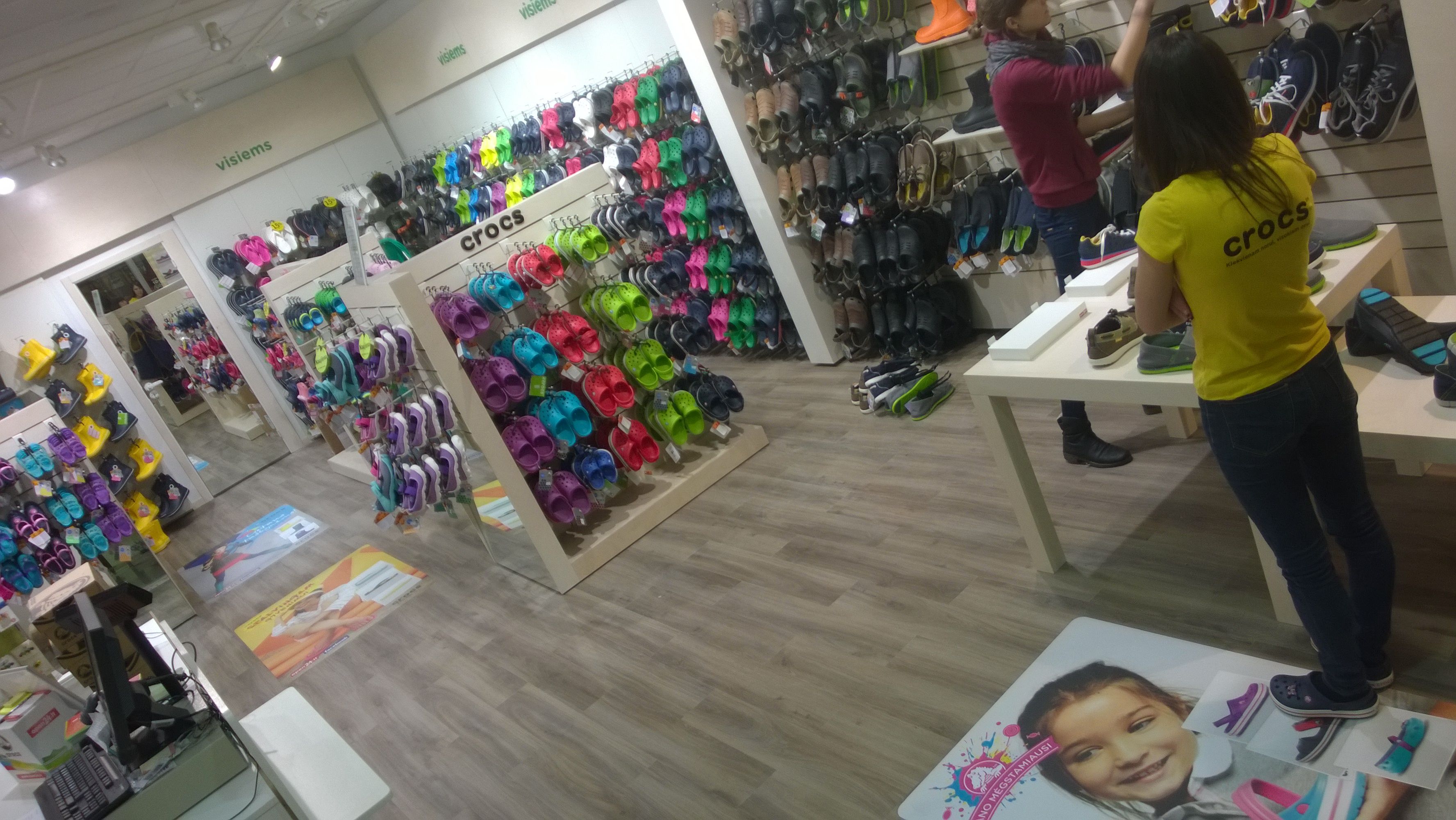 Isparduotuve siauliai